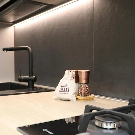 Apartman Renovated & Fully Equipped-luxurious-2room Fontana Suite, It Just Doesn't Get Any Better! Olbia