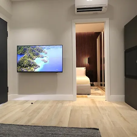 Renovated & Fully Equipped-luxurious-2room Fontana Suite, It Just Doesn't Get Any Better!