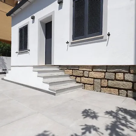 Apartman Renovated & Fully Equipped-luxurious-2room Fontana Suite, It Just Doesn't Get Any Better! *