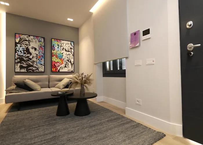 Apartment Renovated & Fully Equipped-luxurious-2room Fontana Suite, It Just Doesn't Get Any Better! Olbia