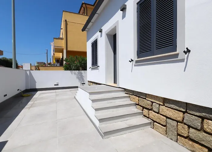 Renovated & Fully Equipped-luxurious-2room Fontana Suite, It Just Doesn't Get Any Better!