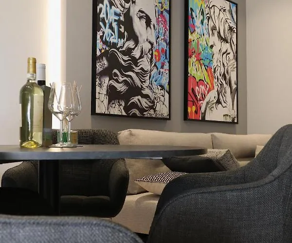 Renovated & Fully Equipped-luxurious-2room Fontana Suite, It Just Doesn't Get Any Better! Apartment Olbia