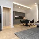 Fontana - 1-bedroom With Terrace, Aldo Moro *
