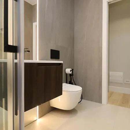 Apartment Renovated & Fully Equipped-luxurious-2room Fontana Suite, It Just Doesn't Get Any Better! Olbia