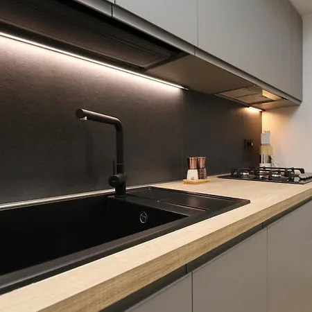 Apartment Fontana - 1-bedroom With Terrace, Aldo Moro *