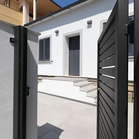 Apartment Fontana - 1-bedroom With Terrace, Aldo Moro Olbia