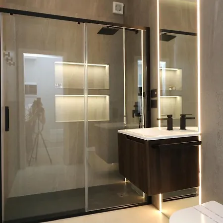 Fontana - 1-bedroom With Terrace, Aldo Moro *