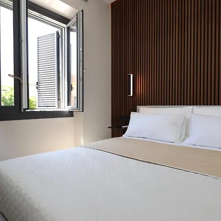Fontana - 1-bedroom With Terrace, Aldo Moro *