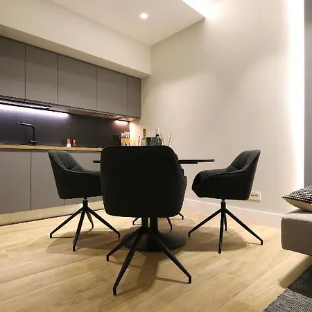 Fontana - 1-bedroom With Terrace, Aldo Moro Apartment