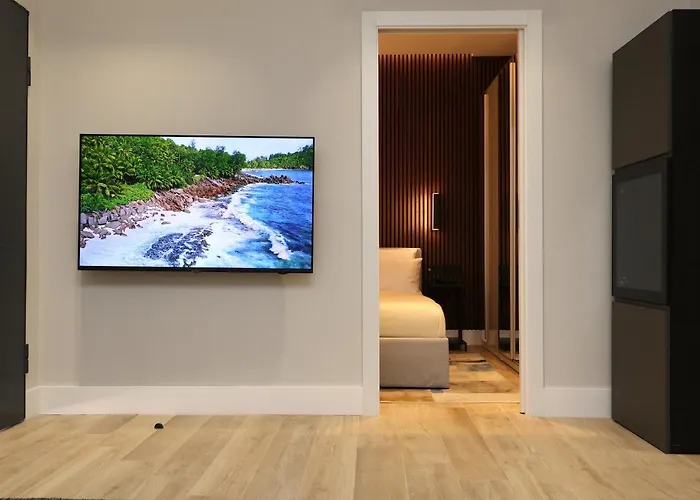 Renovated & Fully Equipped-luxurious-2room Fontana Suite, It Just Doesn't Get Any Better! Olbia