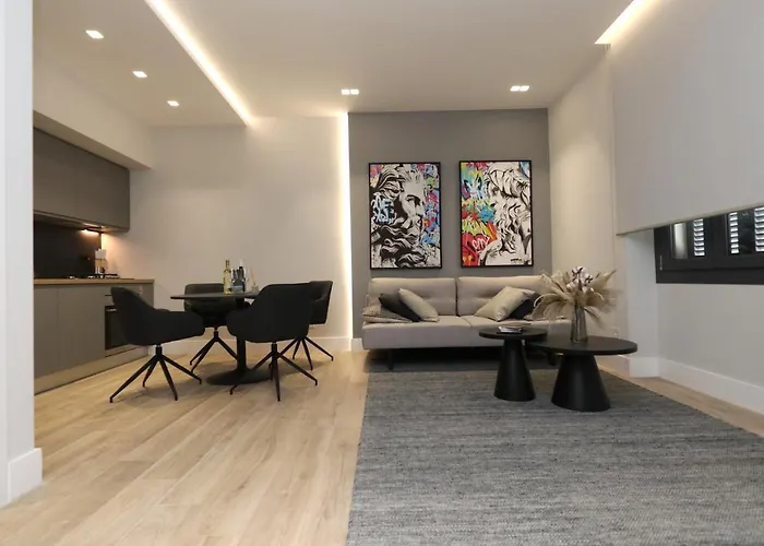 Apartman Renovated & Fully Equipped-luxurious-2room Fontana Suite, It Just Doesn't Get Any Better! Olbia