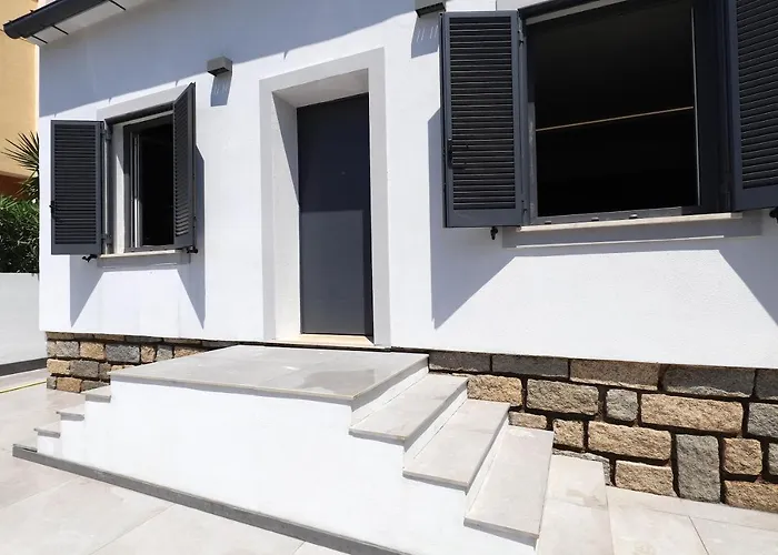 Renovated & Fully Equipped-luxurious-2room Fontana Suite, It Just Doesn't Get Any Better! *